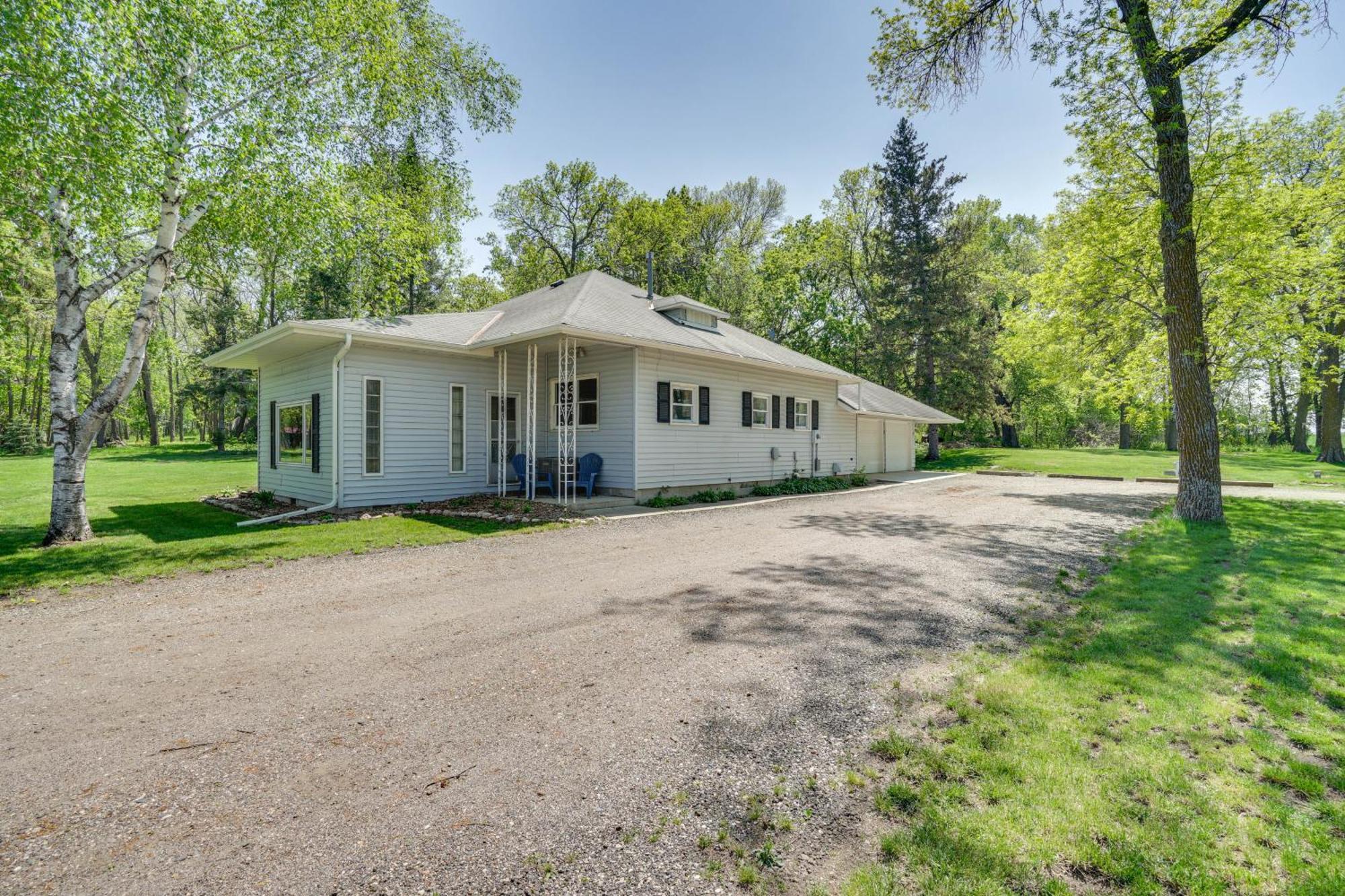 Lakeside Litchfield Home With Patio And Gas Grill! Kültér fotó