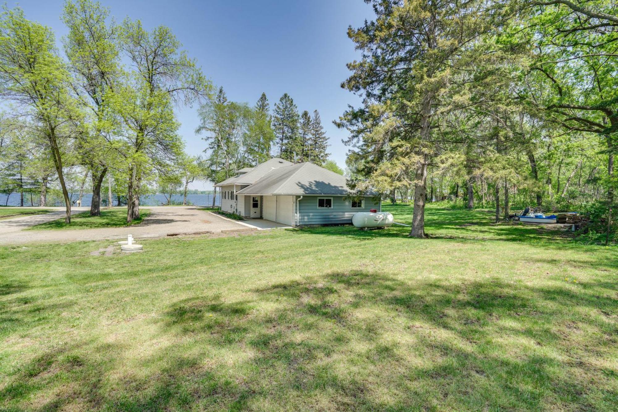 Lakeside Litchfield Home With Patio And Gas Grill! Kültér fotó